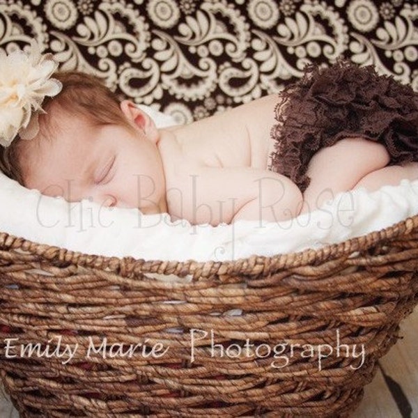 Tiny Newborn Bloomers in 15 Colors by Chic Baby Rose Great Photography Prop