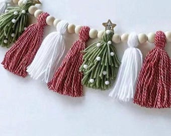 Christmas Garland, Christmas Decorations, Boho Decor, Fireplace Deco, Tassels