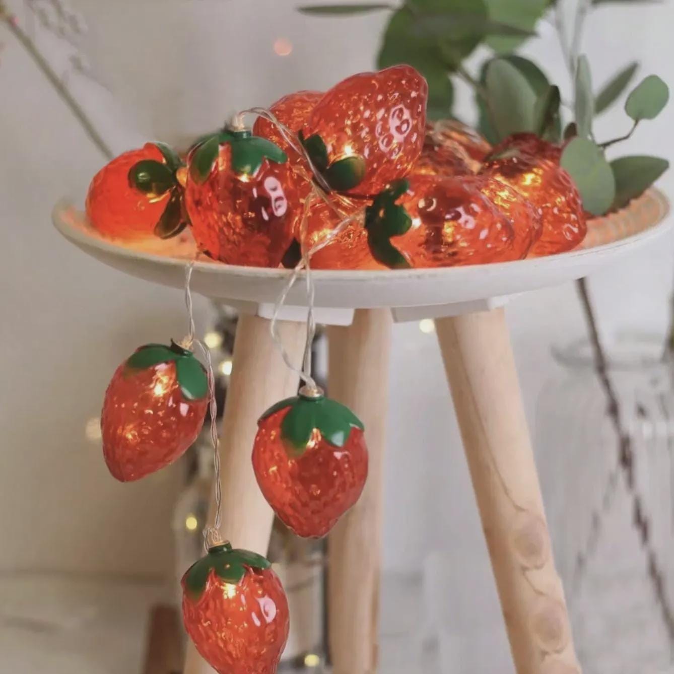 Strawberry lamp - Etsy 日本