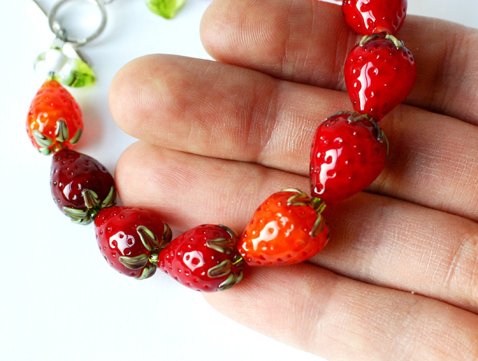 Strawberry Bracelet Kit - 5 Bracelets main image 1