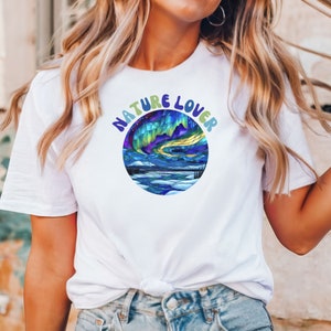 Nature Lover Shirt, Northern Lights Shirt, Aurora Scene Shirt, Aurora Borealis Tee