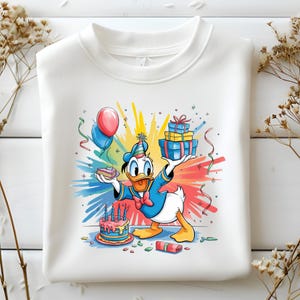 Donald Duck verjaardag png, cartoon feest clipart, schattige eend karakter SVG, kinderfeest sublimatie, cadeau en taartontwerp