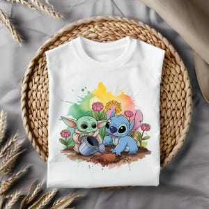 Clipart de jardinería de Stitch y Baby Yoda, dibujo animado en acuarela PNG para sublimación, diseño de camisetas, impresión de tazas, pegatinas, descarga digital