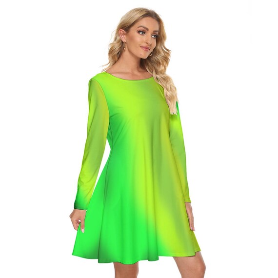 Green Gradient Knee-Length Dress: Long Sleeve Crew Neck with Pockets