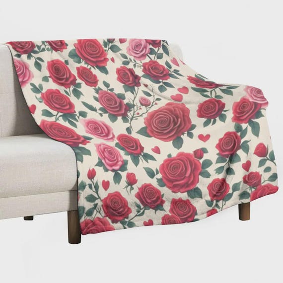 Red Roses Plush Fleece Blanket: Warm Cuddling Throw, Home Decor Bedspread