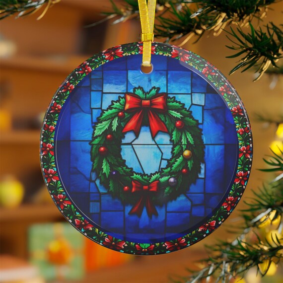 Stained Glass Look Christmas Ornament: Festive Wreath Decor