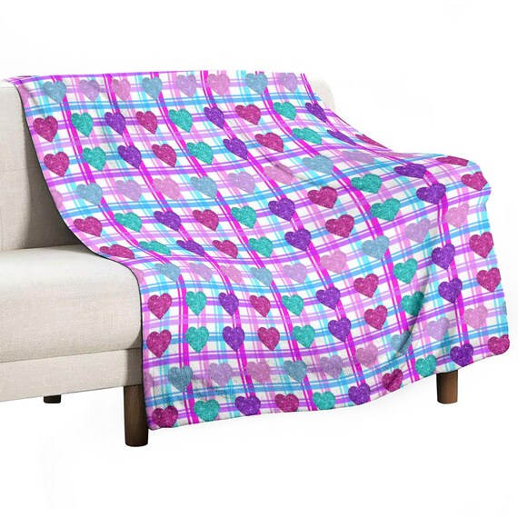 Heart Plaid Flannel Blanket: Cozy Home Decor Throw