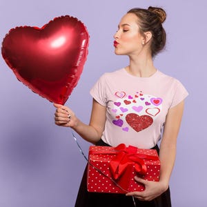 Valentine&#39;s Day Pink T-Shirt with Adorable Heart Design - A Sweet Statement Piece! Women&#39;s Relaxed T-Shirt