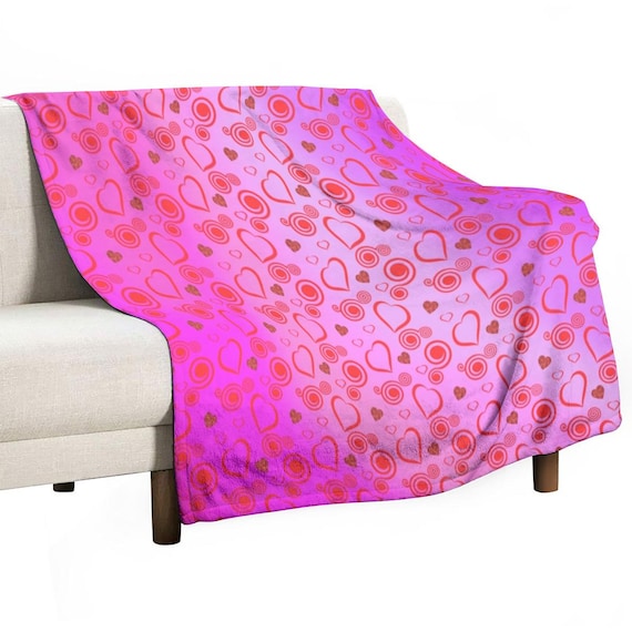 Soft Hearts & Swirls Pink Gradient Blanket - Plush Polyester Fleece, Warm Cuddling Throw, Home Decor Bedspread, Snuggly Valentine's Day Gift