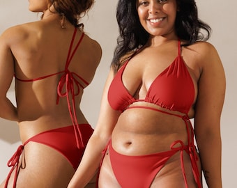 Completo bikini rosso ciliegia da donna, due pezzi rosso acceso, slip bikini con laccetti laterali, top bikini a triangolo, costume da bagno rosso per l'estate