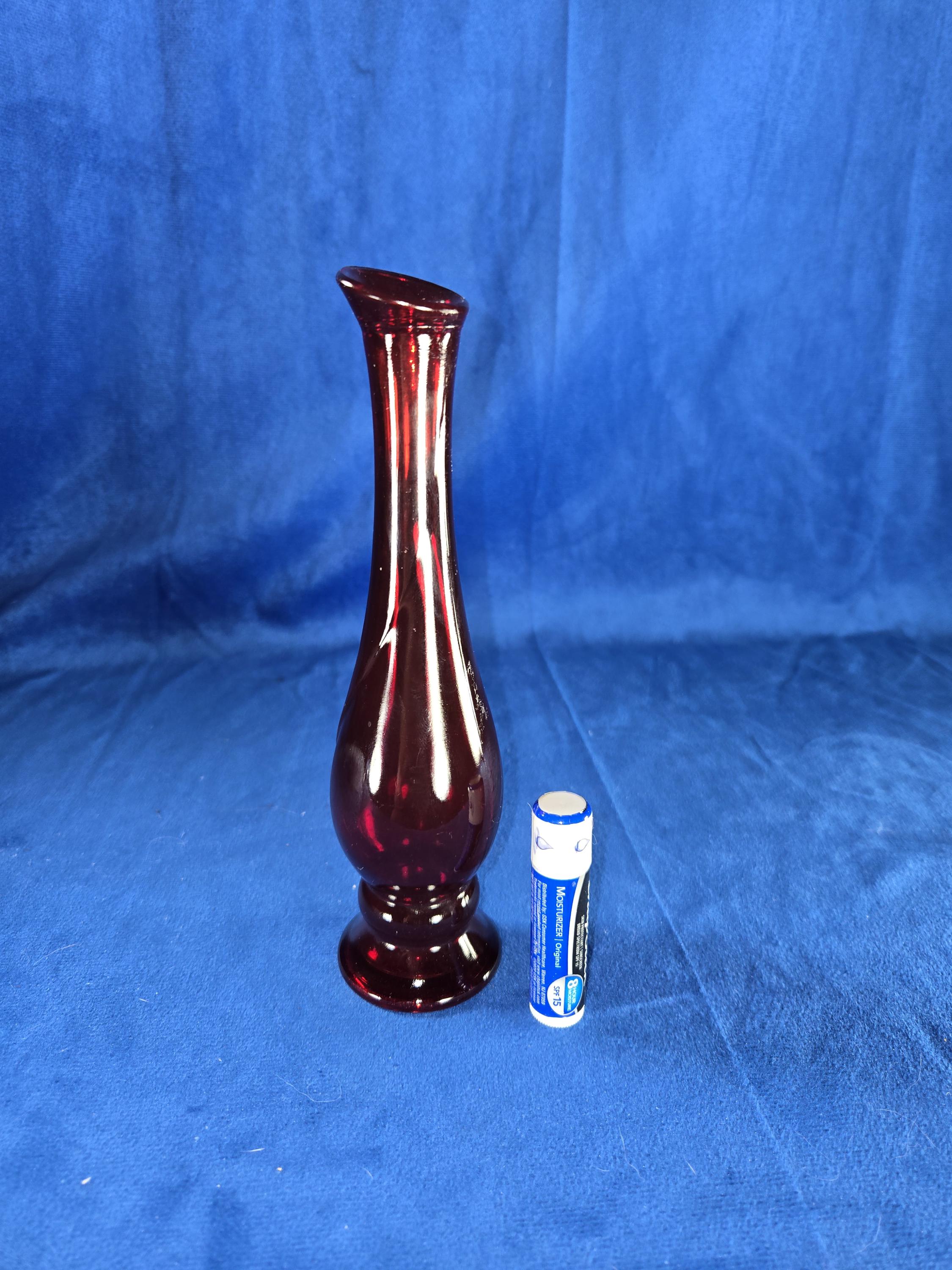 Vintage Avon Ruby Red Bud Vase – Deep Cranberry Glass Vase With