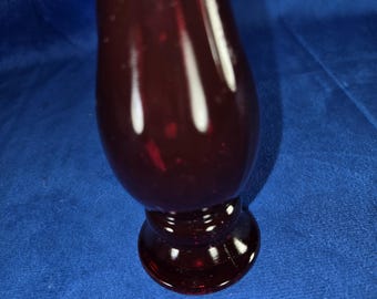 Vintage Avon Ruby Red Bud Vase – Deep Cranberry Glass Vase With