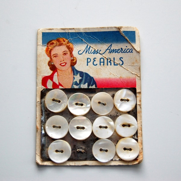 Vintage 1940s Wartime Miss America Pearl Buttons on card, vintage 1940s collectible buttons, collectible WWII buttons, vintage pearl buttons