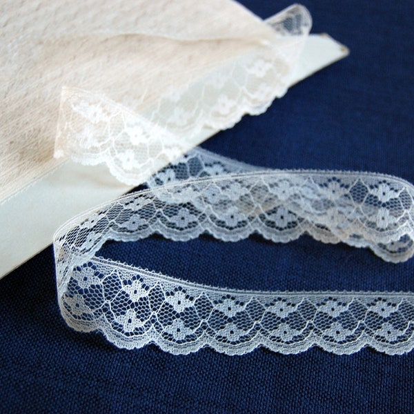 Off-white cream Lace By the Yard, floral pattern lace, sewing lace, neutral lace sewing trim, lace edge, bridal dressmaker trim, craft lace