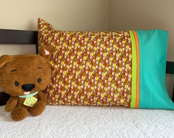 Scooby Doo and Mystery Incorporated Gang Chibi Standard Size Pillowcase Individual Home Decor Novelty Gift Candy Bag Kids Decor