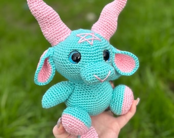 Baphomet, Crochet Baphomet, Satanic Goat, Handmade Goat, Alternative, Goth Crochet