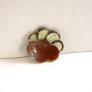 1930's Brown French Layered Scalloped Celluloid Button, Vintage Buttons, Celluloid Buttons, Vintage Celluloid Buttons, Buttons, crafts 7/8"