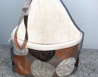 The Betty Bag with snap-in-place divider and lots of pockets