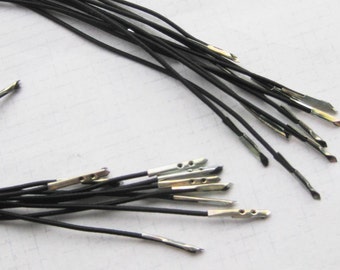 Millinery Hat elastic with metal arrow to thread x 4 pieces Black