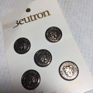 Vintage Beutron silver tone metal buttons x 1 card image 3