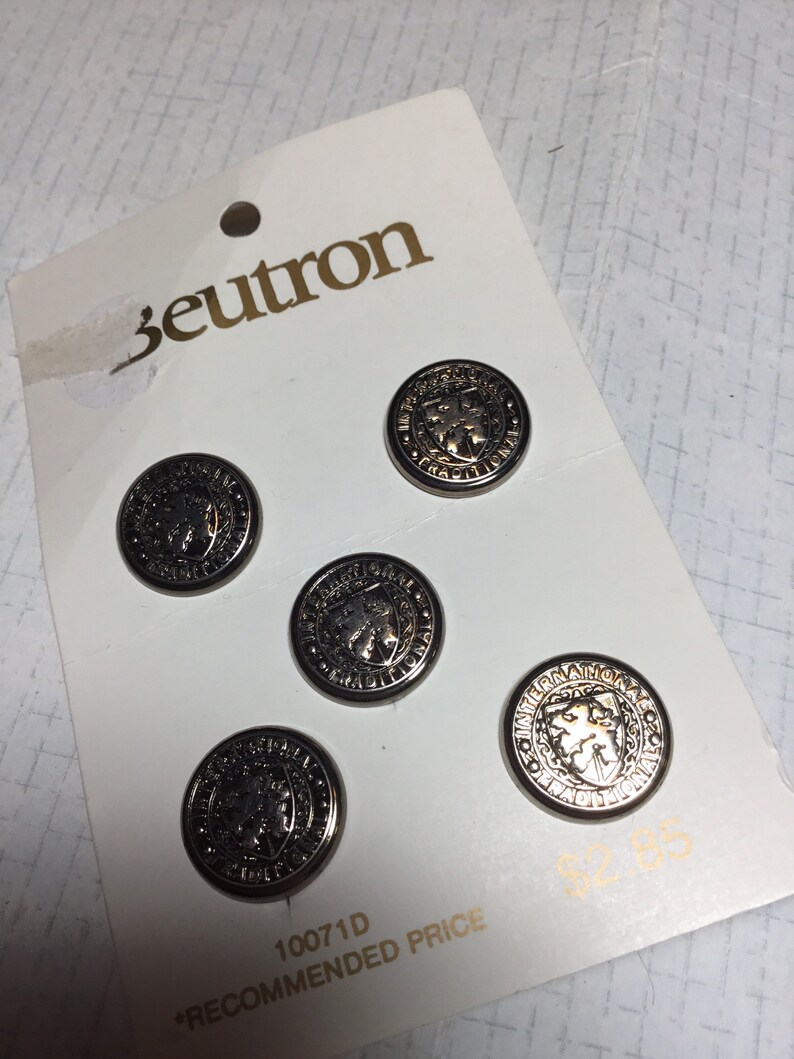 Vintage Beutron silver tone metal buttons x 1 card image 3