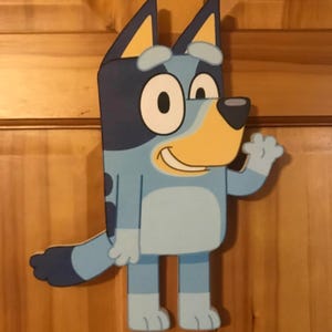 Bluey hand cut wooden plaques | Cartoon wall art | Bluey decor | Bluey themed room | Bluey birthday | Bluey collectible | handmade