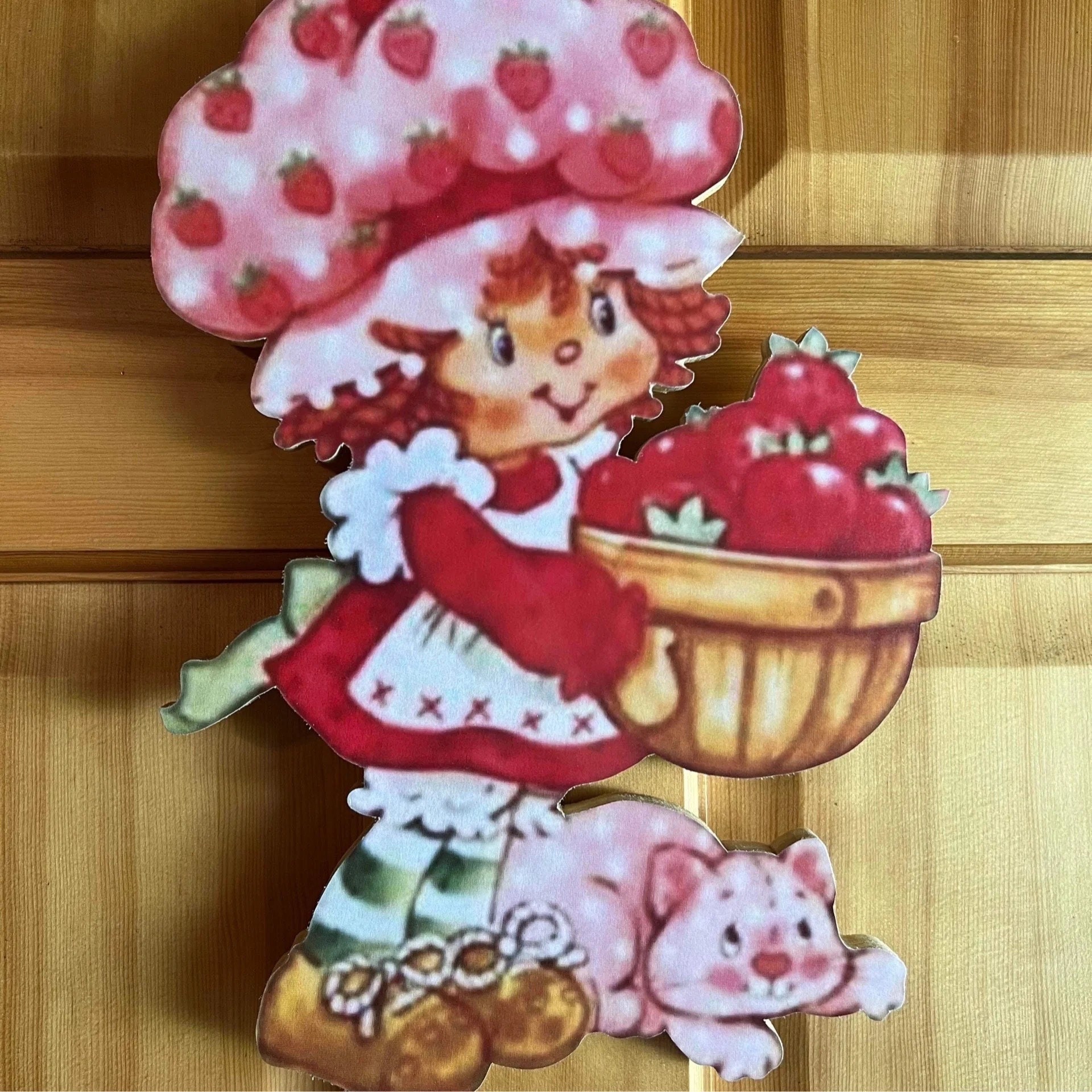 120×204 \"strawberry cake” ViNTAGE RUG Strawberry Shortcake Pillow & 40x50inch Travel Blanket Set