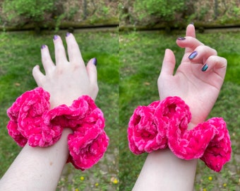 Scrunchies de terciopelo de ganchillo 2-pack / Hecho a mano