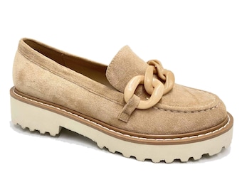 Damen Lug Sole Loafer Schuh mit Ketten-Detail