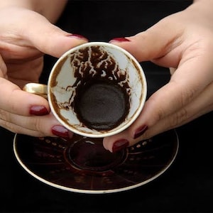Cartomanzia tradizionale del caffè turco. Lo riceverai in formato PDF