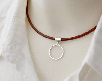 Silver o-ring thin leather choker, leather cord necklace, circle charm leather choker, submissive circle pendant day collar