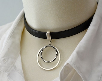 Silver o-ring leather choker necklace, ring pendant, sexy discreet day collar, 3rd leather anniversary bdsm gift for girlfriend, plus size