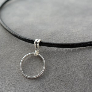 Herren Halsband, dünnes Leder O-Ring Halsband, unisex schwarzes Leder Halsband, unterwürfig diskret BDSM Tageshalsband, benutzerdefinierte Länge Bild 3