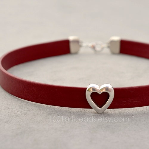 Sexy Burgundy leather choker with silver heart, Choker necklace, Vine Red Discreet day collar, Valentine's day gift for girlfriend
