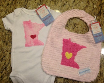 Cutiepies Couture MN love 6m bodysuit and chenille bib set Super sale