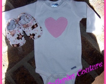 Cutiepies Couture Custom Boutiquegirls chenille heart bears onsie and shoes 3/6m set