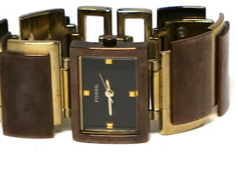Vintage Ladies Fossil ES1858 Swiss Parts Quartz Watch New Battery Running