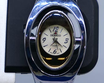 Montre-bracelet à quartz résistante à l'eau Denacci, mouvement japonais