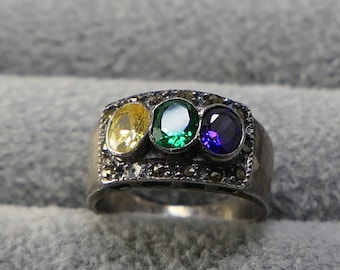 Anillo vintage de plata de ley con múltiples piedras, talla 6