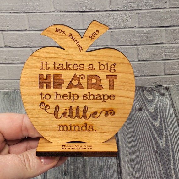 Engraved to Little Gift Big Wood Minds Help Apple Shape You Teacher Desk Custom Etsy - Thank Award Heart Display Appreciation