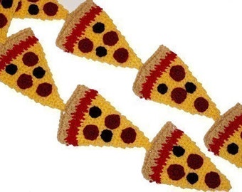 Crochet pattern for pepperoni pizza scarf