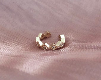 Geometric Gold CZ Ear Cuff, Dainty Non-Pierced Ear Hugger, Faux Piercing Boho Simple Earcuff for Cartilage, Minimalist Hypoallergenic