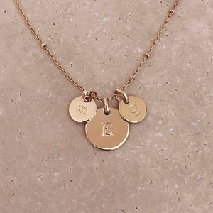 Collier lettre initiale personnalisé, pendentif disque médaille personnalisé en or, cadeau collier résistant à l'eau nom personnalisé pour elle