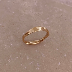 Liquid Gold Draped Ring, 18k Goldplated Molten Ribbon Stackable Modern Everyday Ring for Her, Minimalist Band Stacking Ring Gift for Her