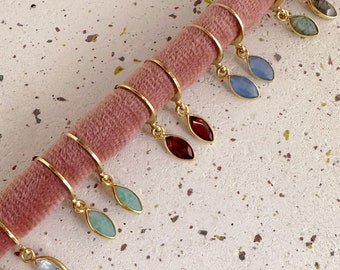 Pendientes de aro con dije de piedras preciosas, pendientes de aro con dije de piedra natal en oro, piedra lunar, amazonita, cuarzo ahumado, joyería boho chapada en oro de 18k, regalo para ella