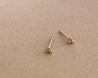 Dainty Gold Triple Dot Stud Earrings, Simple Boho Mini Studs Earring Gift for Her, Classic Everyday Accessory