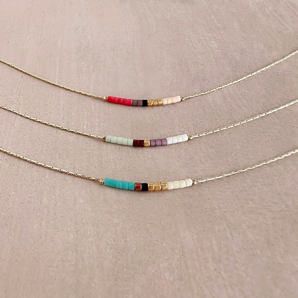 Collar minimalista dorado delicado con pequeñas cuentas, collar corto y fino para combinar con otras joyas, regalo bohemio colorido y sencillo con cuentas para ella