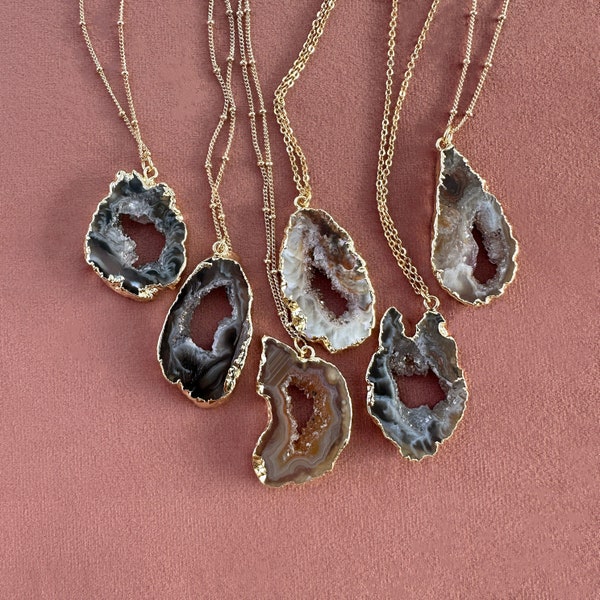 Gold Agate Geode Slice Necklace, Bohemian Crystal Gemstone Necklace,  Natural Druzy Slab on Chain, Organic Gem Gift for Her
