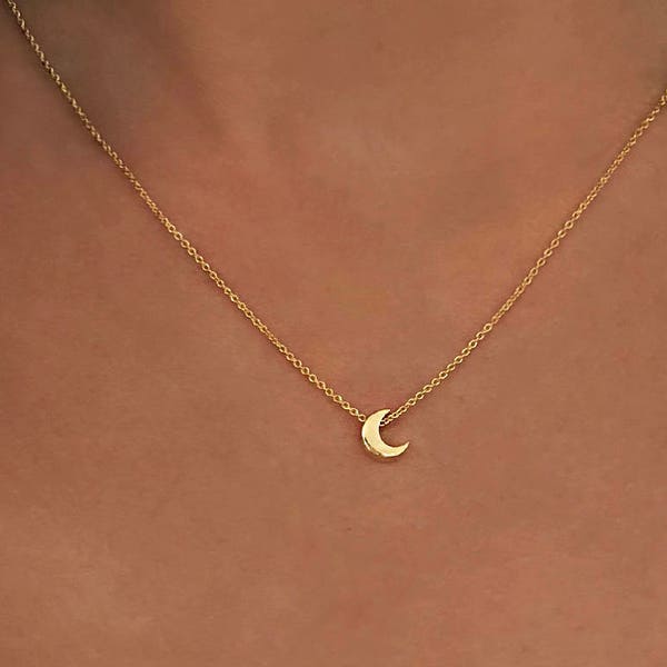 Collier Court Ultra Fin avec pendentif Lune