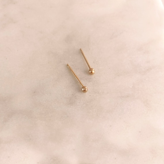 Simple studs gold discount